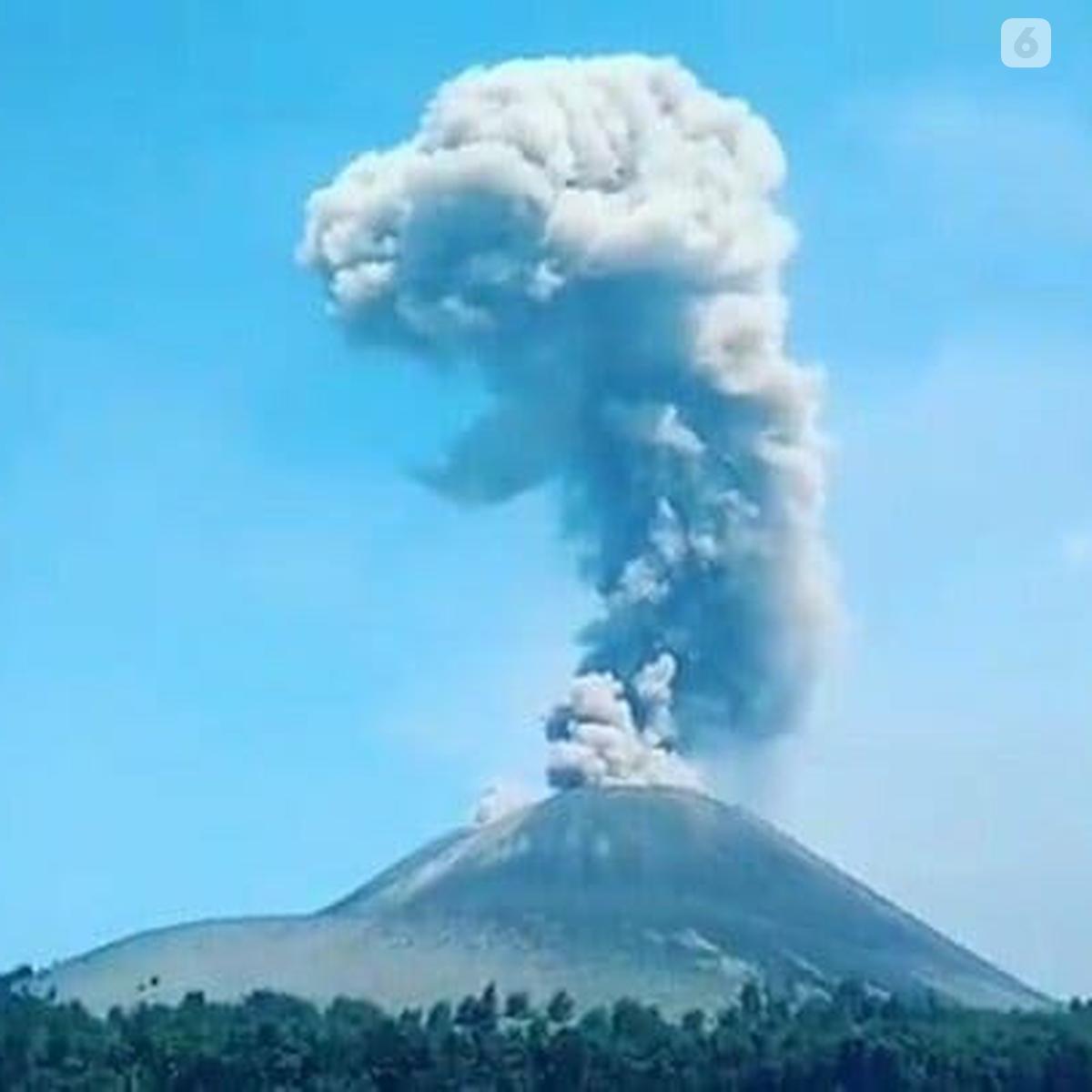 Detail Gambar Anak Krakatau Meletus Nomer 20