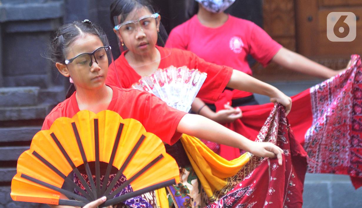 Detail Gambar Anak Latihan Menari Nomer 40