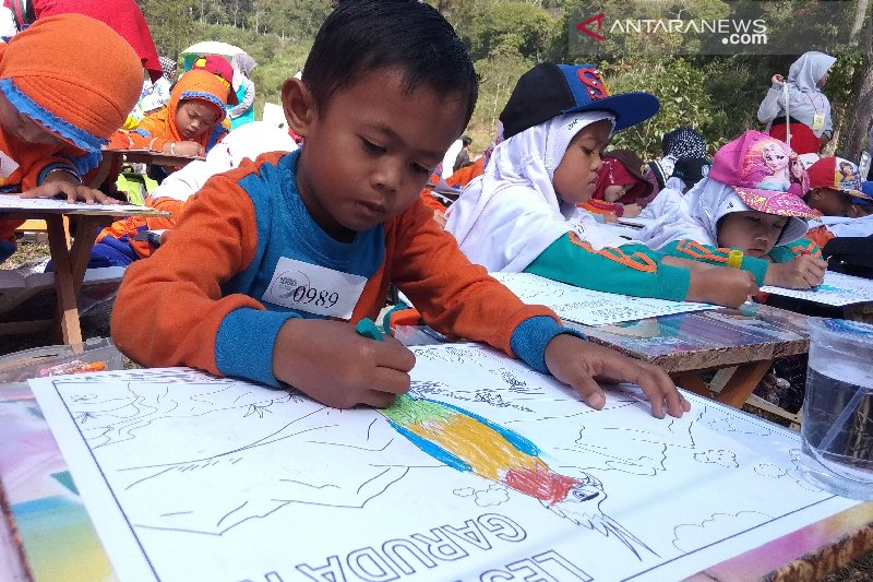 Detail Gambar Anak Lomba Nomer 32