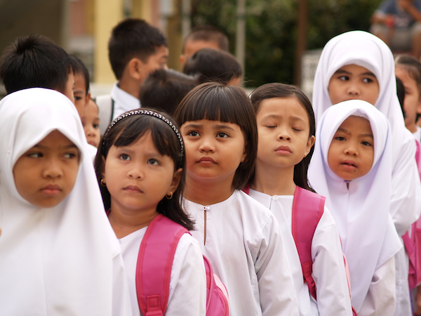 Detail Gambar Anak Masuk Sekolah Nomer 26