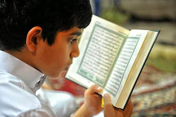 Detail Gambar Anak Membaca Alquran Nomer 14