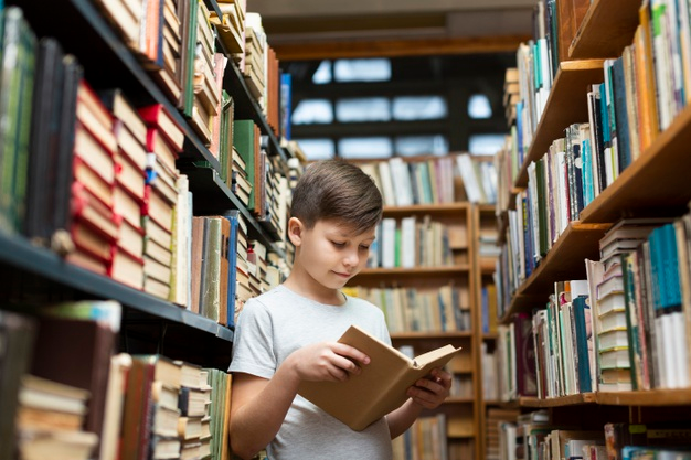 Detail Gambar Anak Membaca Buku Di Perpustakaan Nomer 30