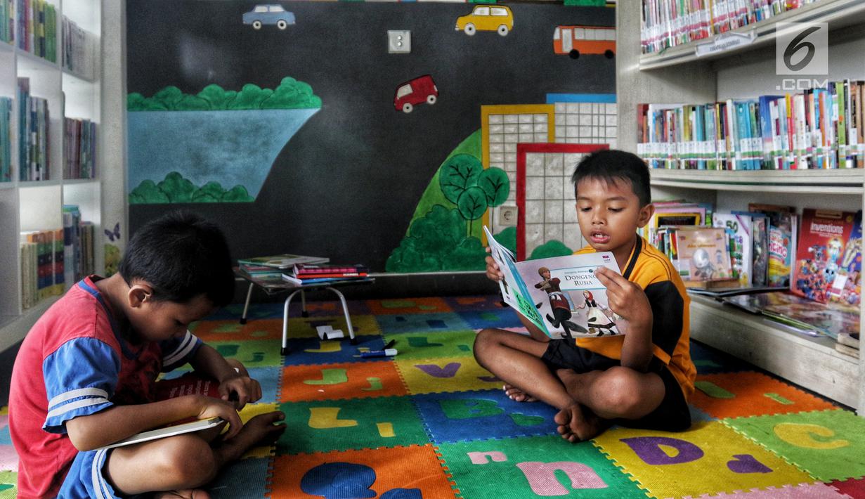 Detail Gambar Anak Membaca Gambar Membaca Di Perpustakaan Nomer 3