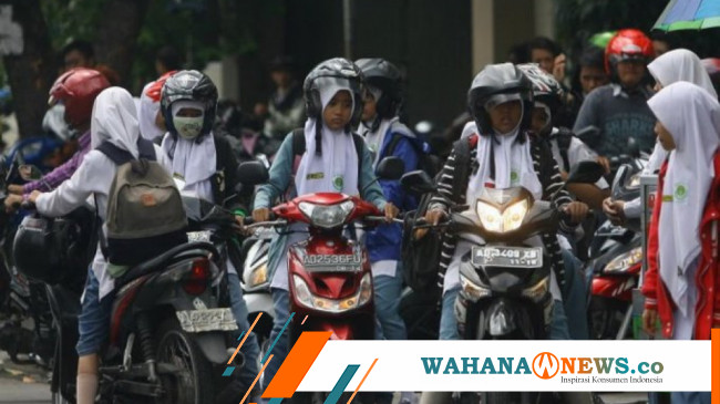 Detail Gambar Anak Naik Sepeda Motor Nomer 17