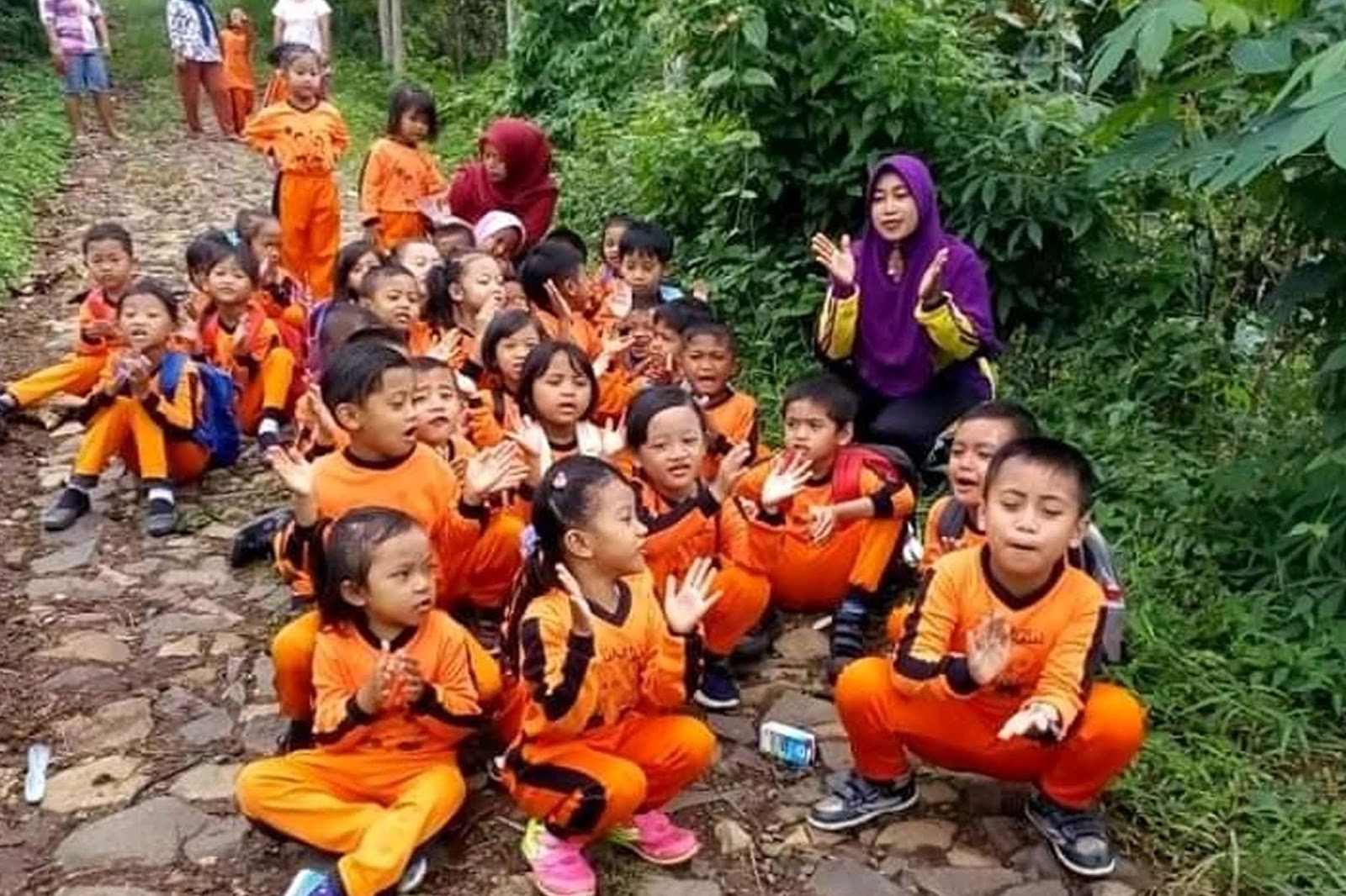 Detail Gambar Anak Paud Belajar Di Alam Nomer 9