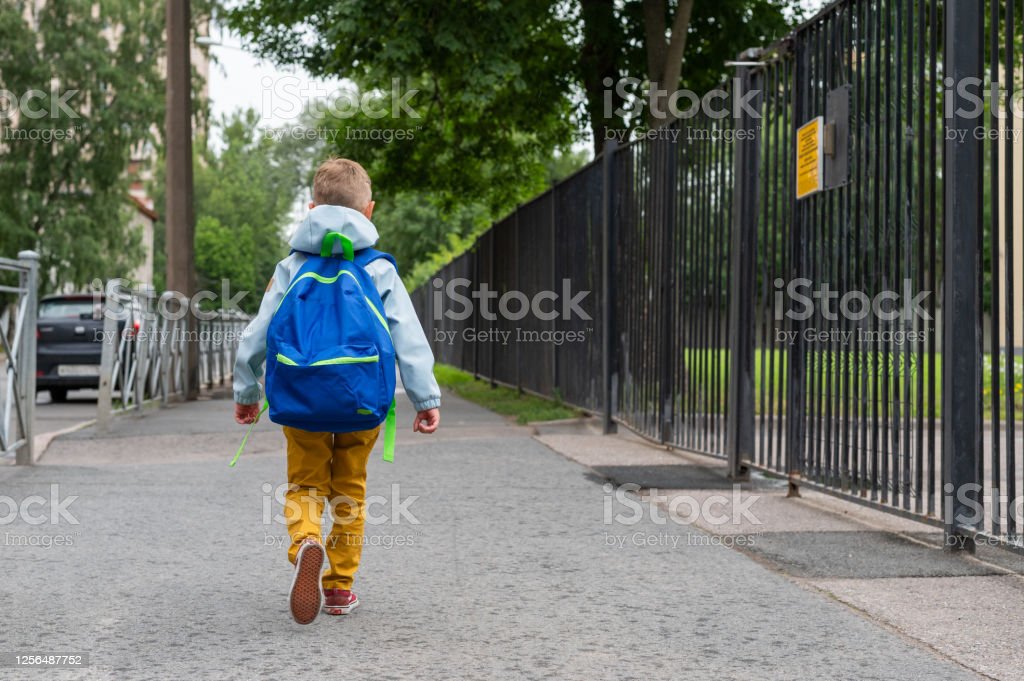 Detail Gambar Anak Pergi Sekolah Nomer 43