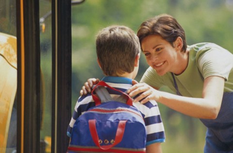 Detail Gambar Anak Pertama Masuk Sekolah Nomer 23