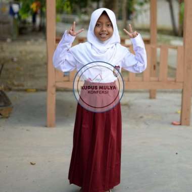 Detail Gambar Anak Sd Seragam Merah Putih Nomer 50