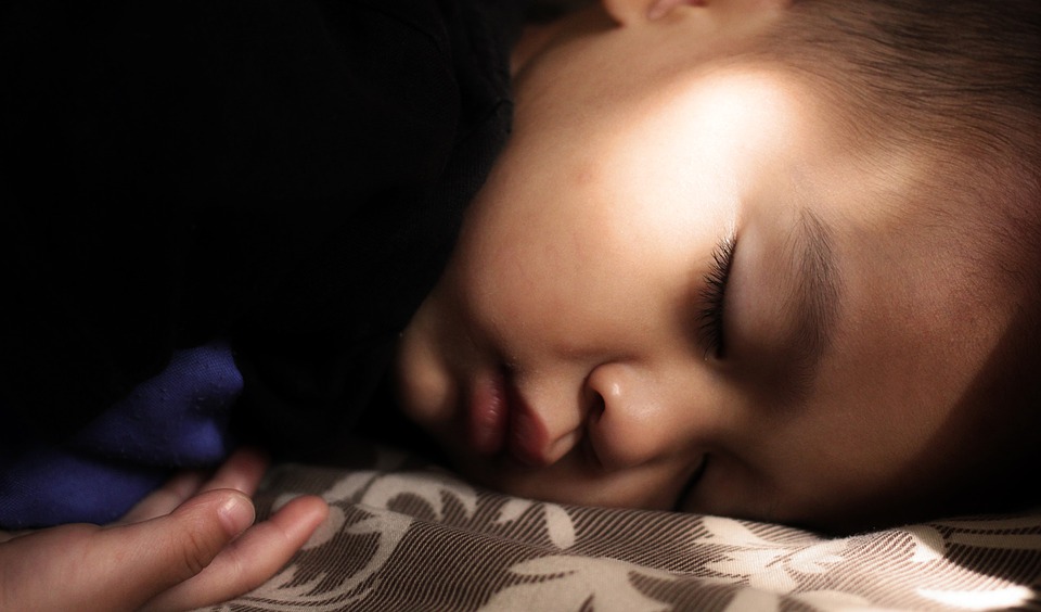 Detail Gambar Anak Sedang Tidur Nomer 52