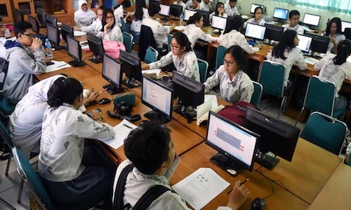 Detail Gambar Anak Sekolah Sedang Belajar Nomer 26