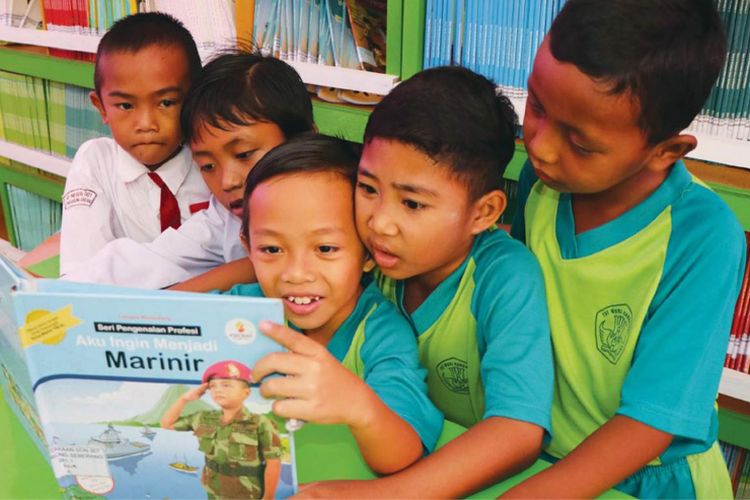 Detail Gambar Anak Sekolah Sedang Belajar Nomer 47