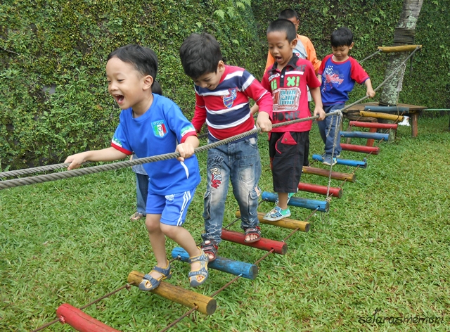 Detail Gambar Anak Sekolah Sma Outbound Nomer 9