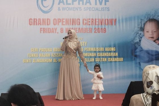 Detail Gambar Anak Siti Nurhaliza Nomer 32