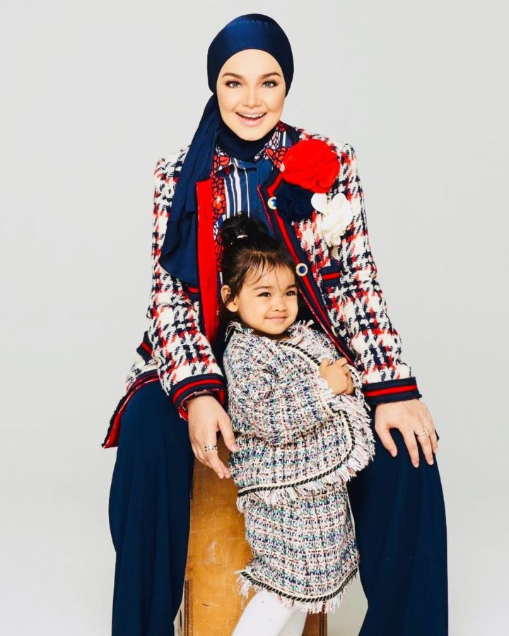 Download Gambar Anak Siti Nurhaliza Nomer 33