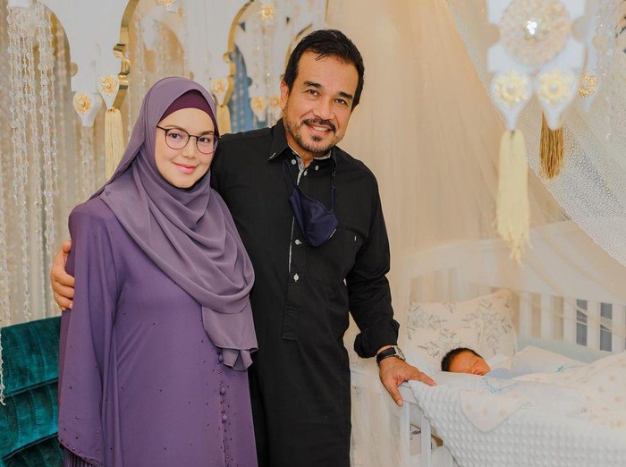 Detail Gambar Anak Siti Nurhaliza Nomer 37