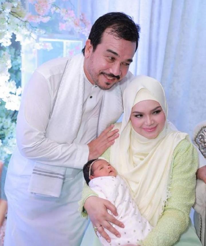 Detail Gambar Anak Siti Nurhaliza Nomer 8