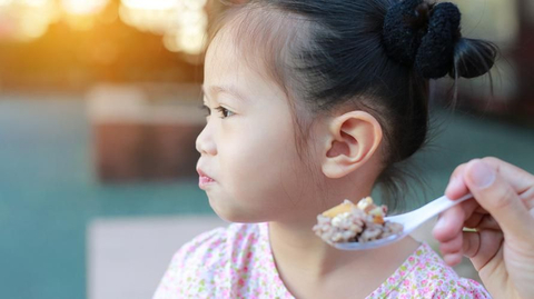 Detail Gambar Anak Tidak Mau Makan Nomer 44