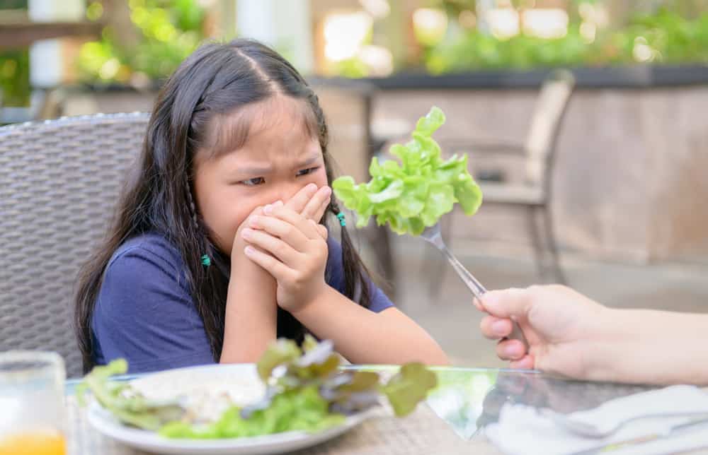 Detail Gambar Anak Tidak Mau Makan Nomer 7