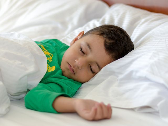 Detail Gambar Anak Tidur Siang Nomer 2