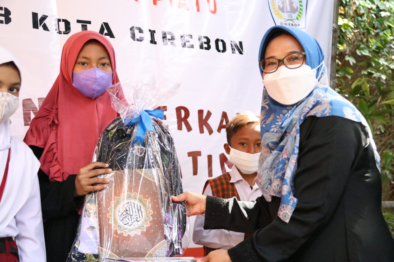 Detail Gambar Anak Yatim Piatu Nomer 18