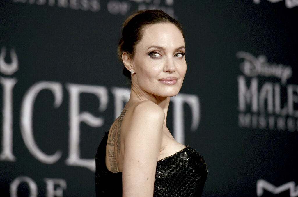 Detail Gambar Angelina Jolie Terbaru Nomer 23