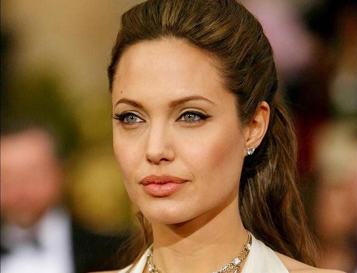 Detail Gambar Angelina Jolie Terbaru Nomer 38