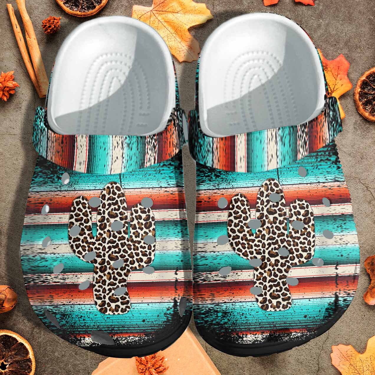 Detail Cactus Print Crocs Nomer 17