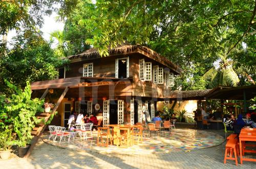 Detail Cafe Rumah Pohon Medan Nomer 8