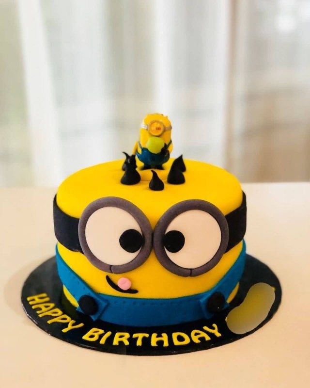 Cake Gambar Minion Minions - KibrisPDR