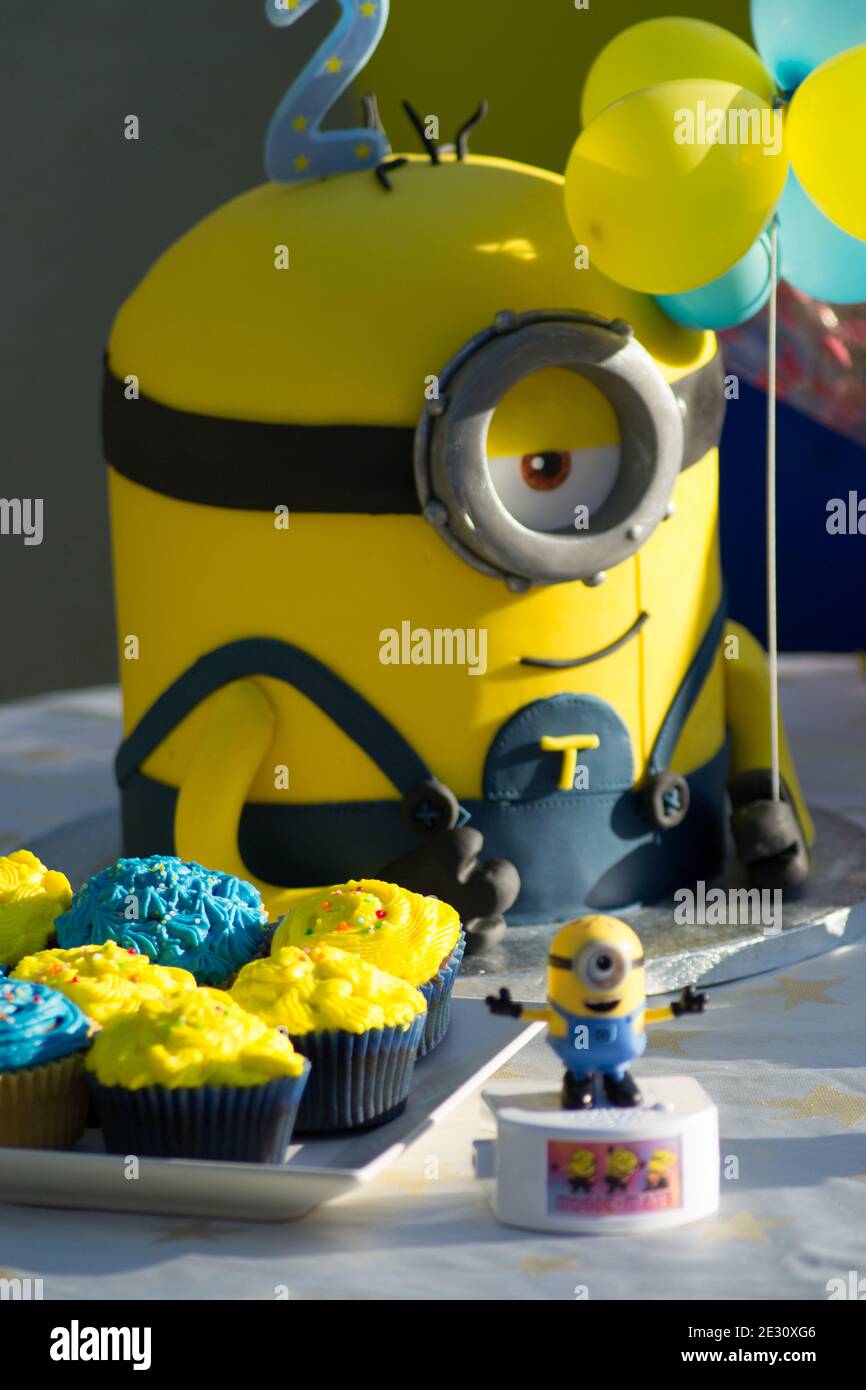 Detail Cake Gambar Minion Minions Nomer 19