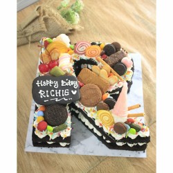 Detail Cake Huruf R Nomer 33