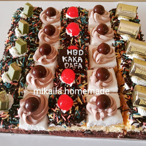 Detail Cake Potong Hias Nomer 19