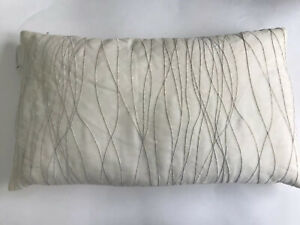 Detail Calvin Klein Feather Pillow Nomer 14