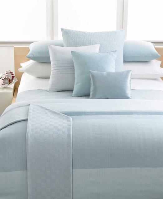 Detail Calvin Klein Feather Pillow Nomer 26