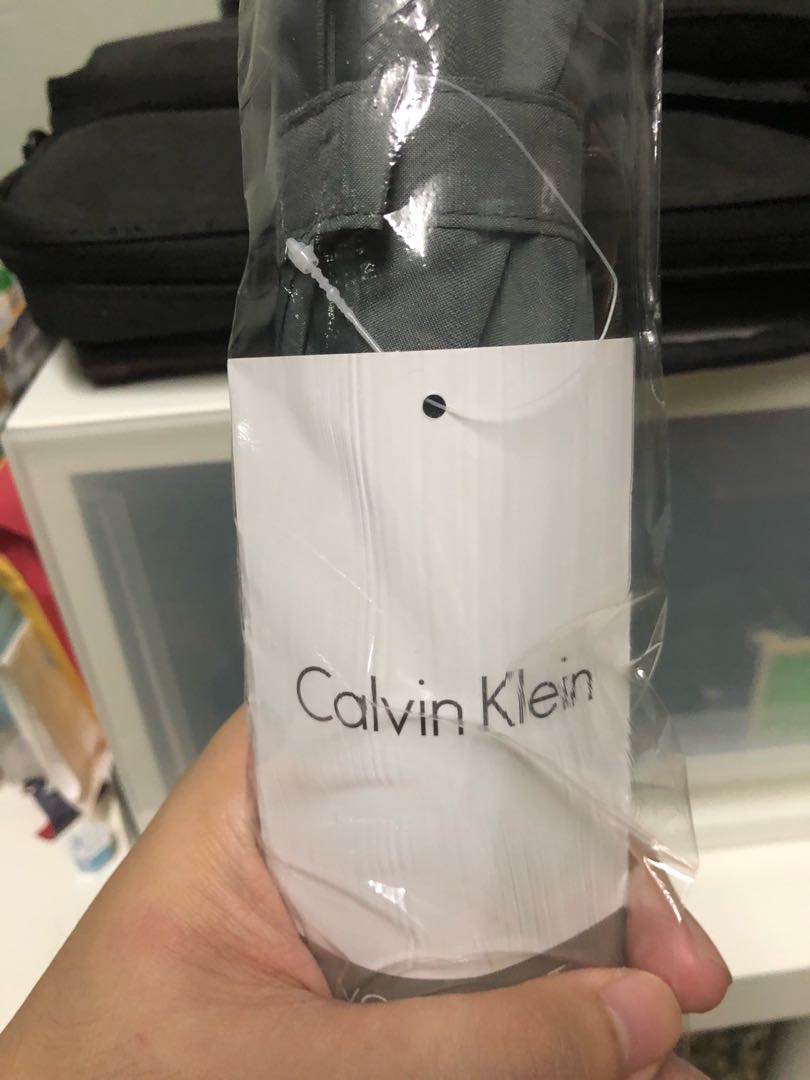 Detail Calvin Klein Umbrella Nomer 17