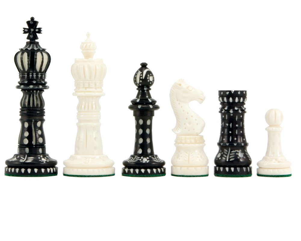 Camel Bone Chess Set - KibrisPDR