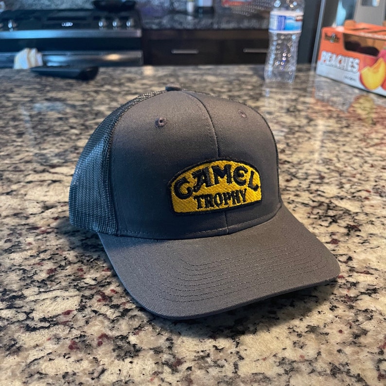 Detail Camel Trophy Hat Nomer 16