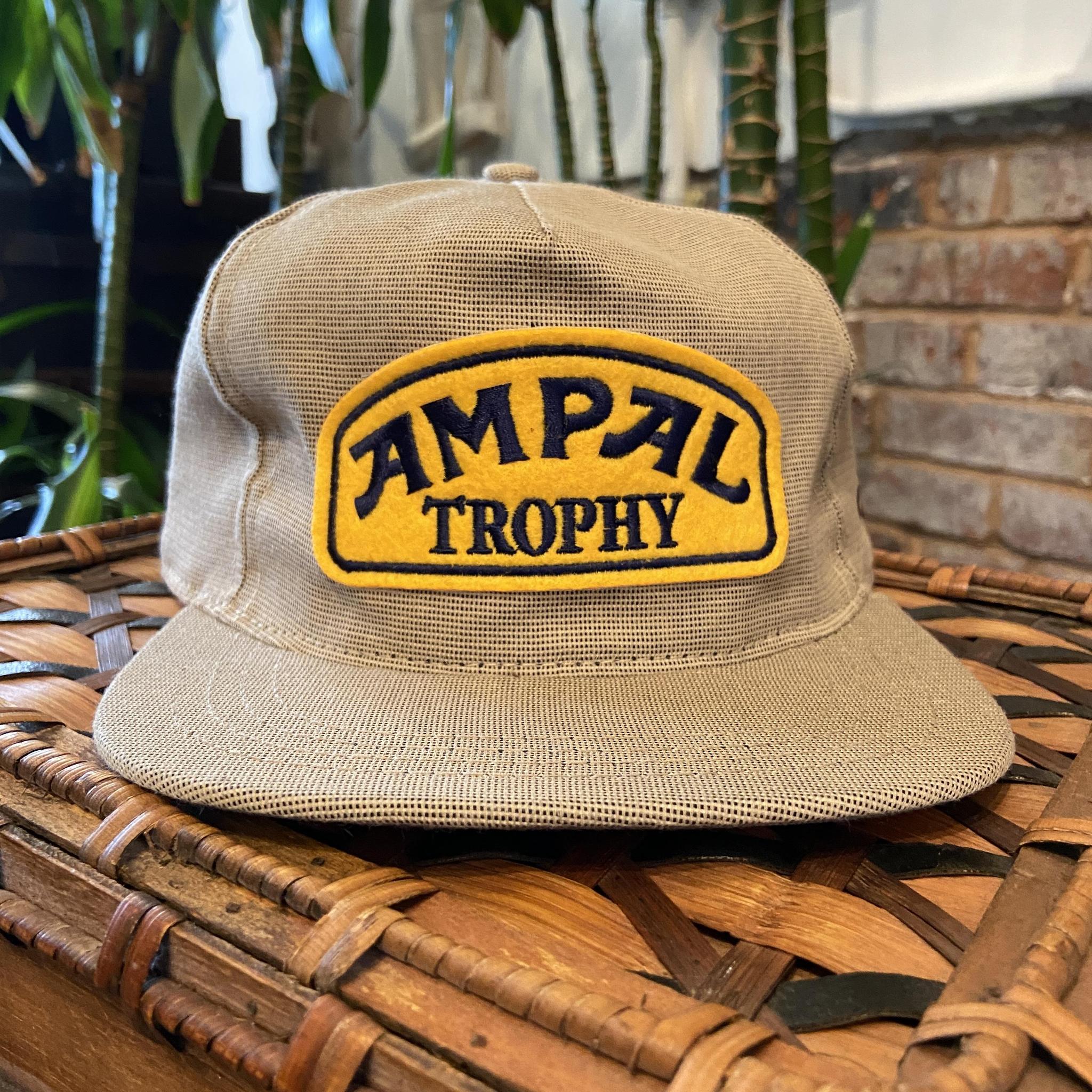 Detail Camel Trophy Hat Nomer 35