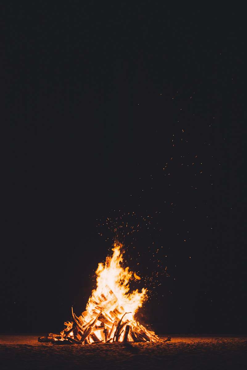 Detail Campfire Pics Free Nomer 18