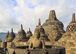 Detail Candi Dan Stupa Nomer 13