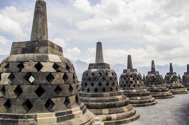 Detail Candi Dan Stupa Nomer 3