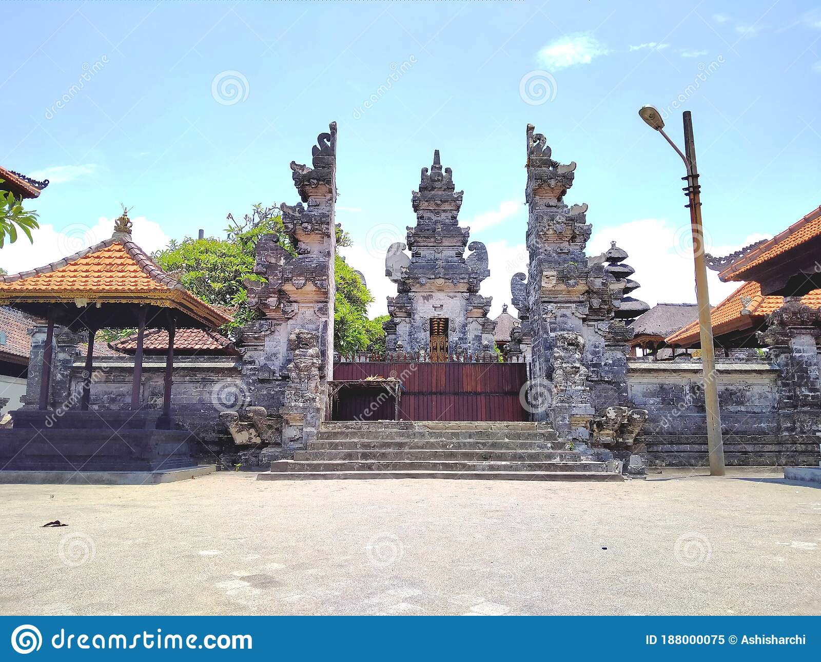 Detail Candi Hindu Di Bali Nomer 42