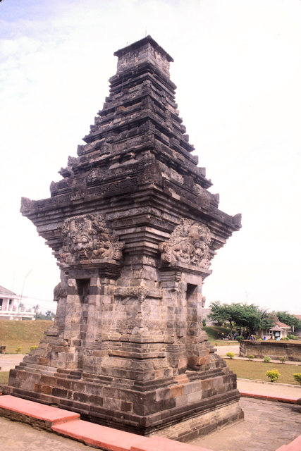 Detail Candi Penataran Png Nomer 26