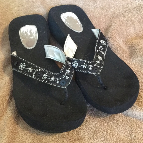Detail Candies Flip Flops Nomer 16
