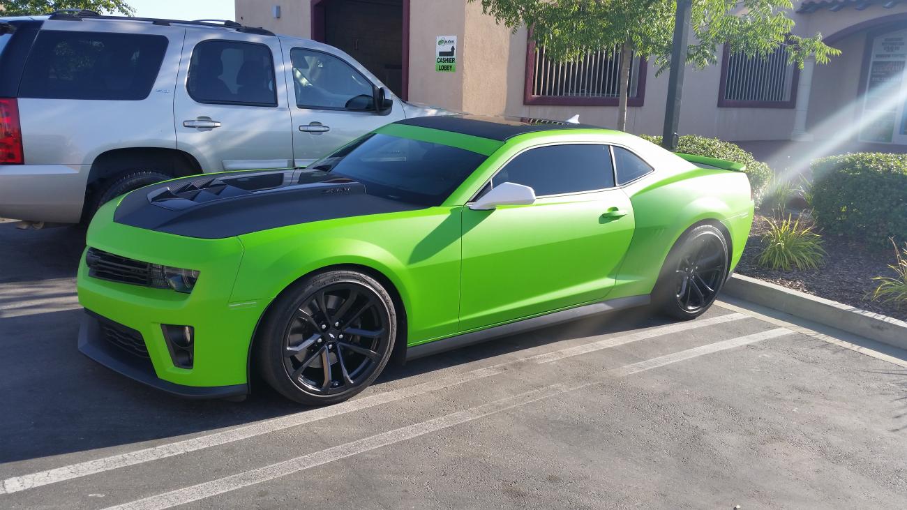 Detail Candy Apple Green Camaro Nomer 11