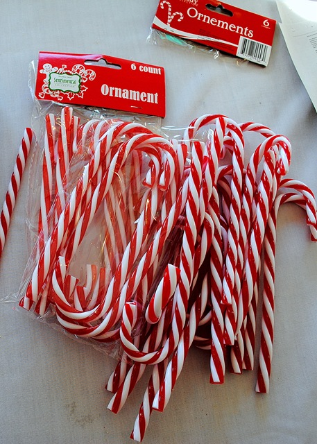 Detail Candy Cane Wreath Form Michaels Nomer 10