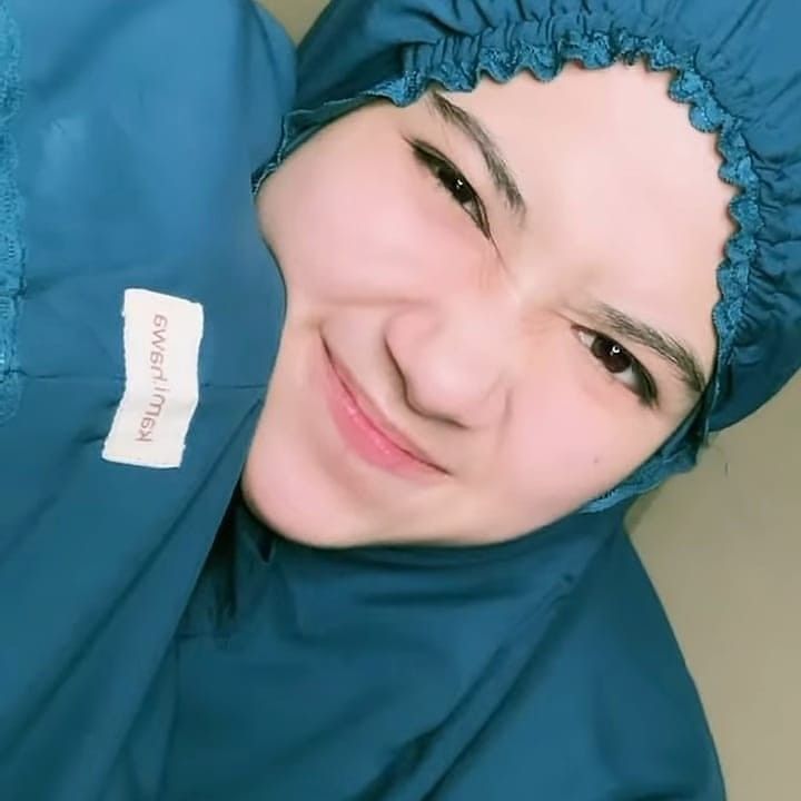 Detail Cantik Wanita Muslimah Nomer 44