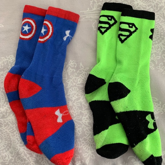 Detail Captain America Under Armour Socks Nomer 41