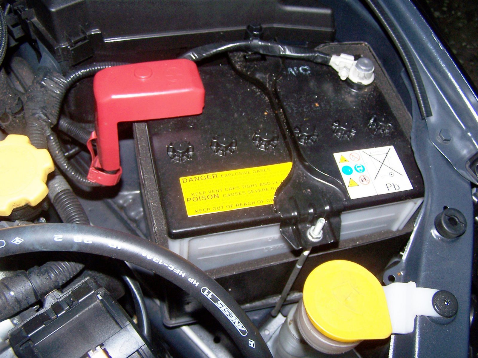 Detail Car Battery Pictures Nomer 33