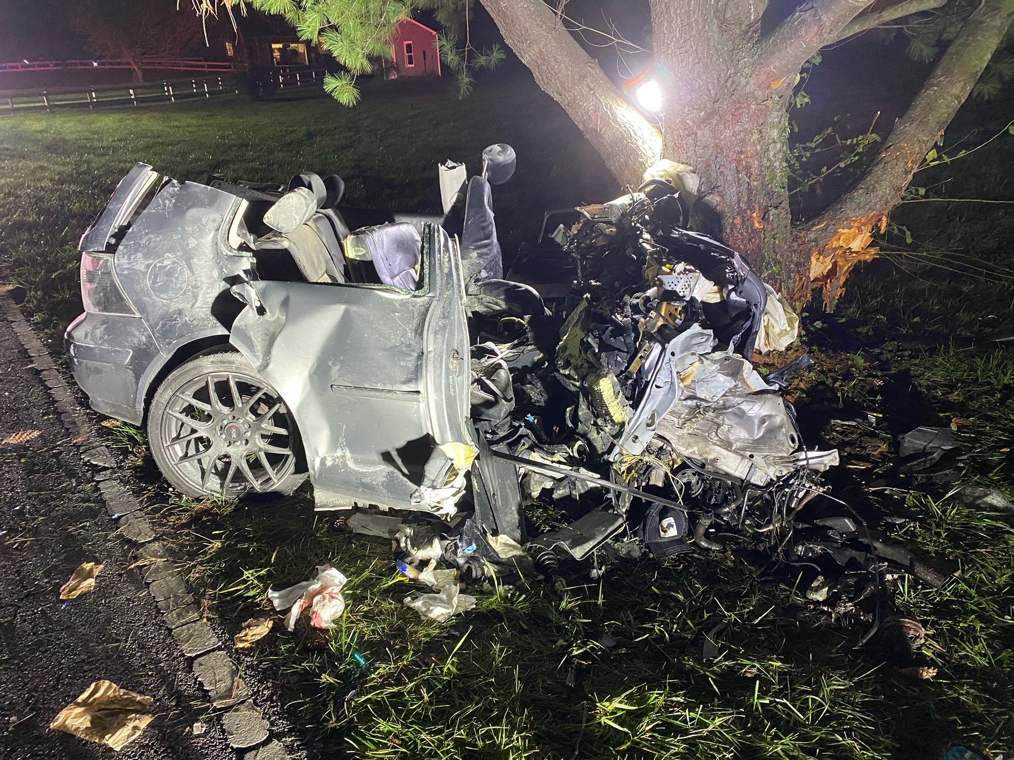 Detail Car Crash Image Nomer 24
